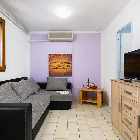 Beautiful In With Wifi Apartment Rovinjsko Selo